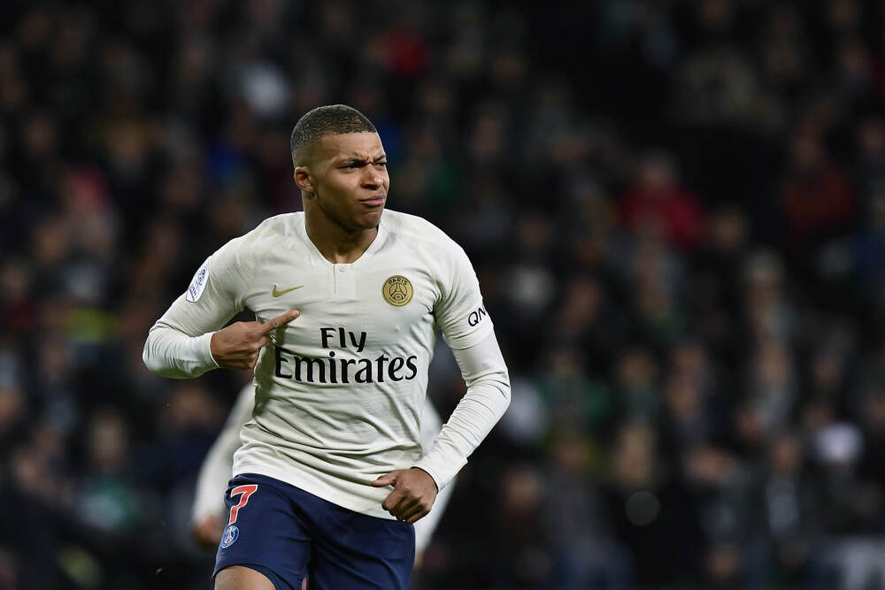   手机厂商再遭暴击: 中芯、台积电等芯片代工厂, 也要全面涨价